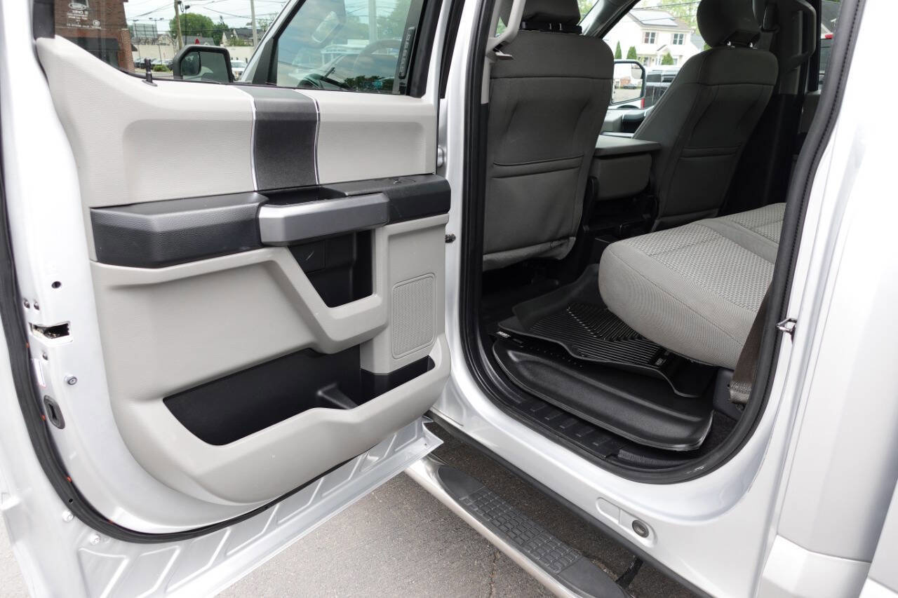 Used 2017 Ford F150 XLT AWD/4WD image 20