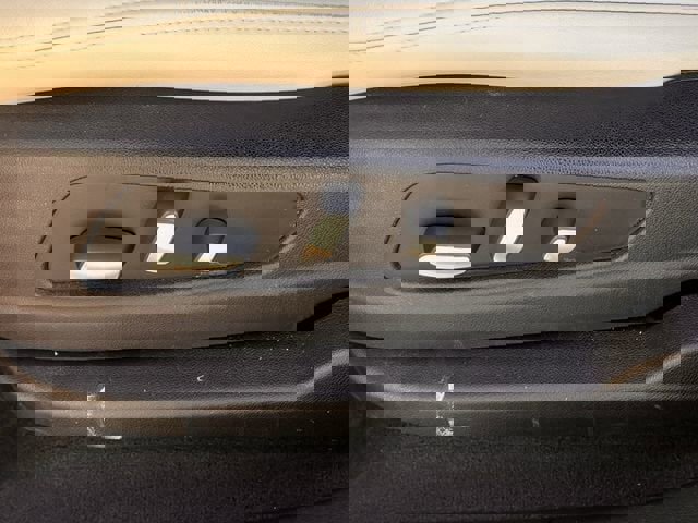 Used 2018 Cadillac XT5 Luxury w/ Driver Awareness Package image 26