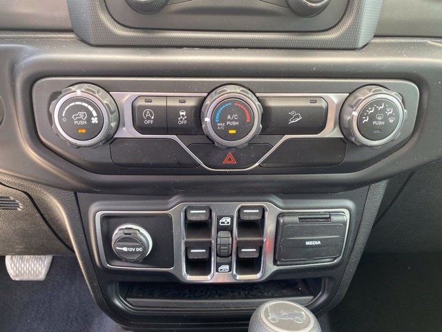 Used 2020 Jeep Wrangler Unlimited Sport S AWD/4WD image 23