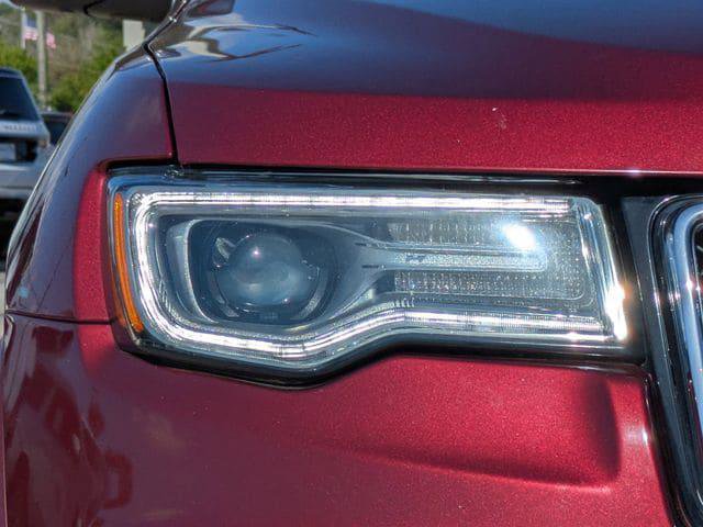 Certified 2020 Jeep Grand Cherokee Overland w/ Trailer Tow Group IV image 10