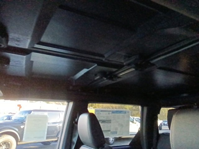 New 2025 Ford Bronco Badlands w/ Sasquatch Package image 13