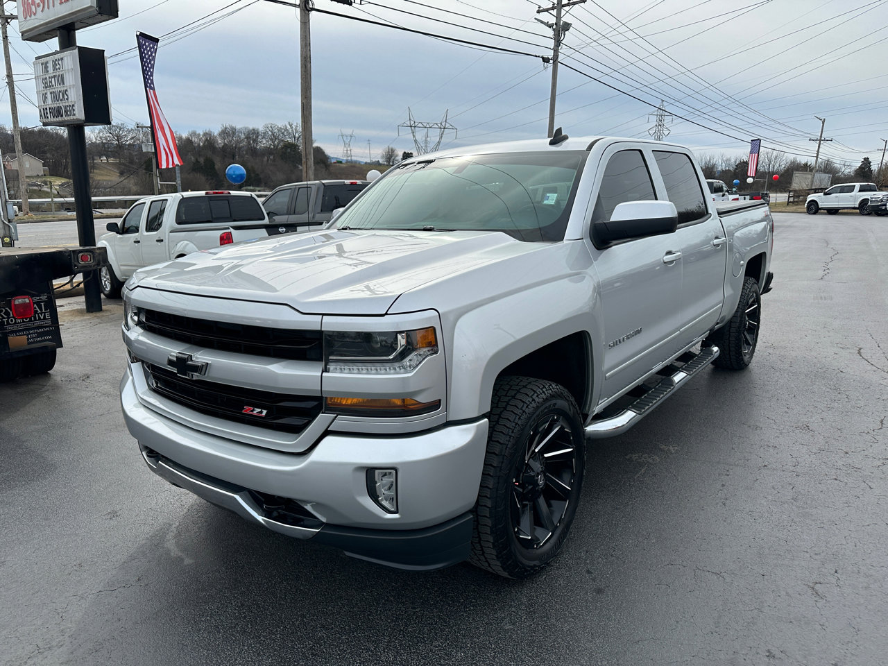 Used 2018 Chevrolet Silverado 1500 LT w/ All Star Edition image 8