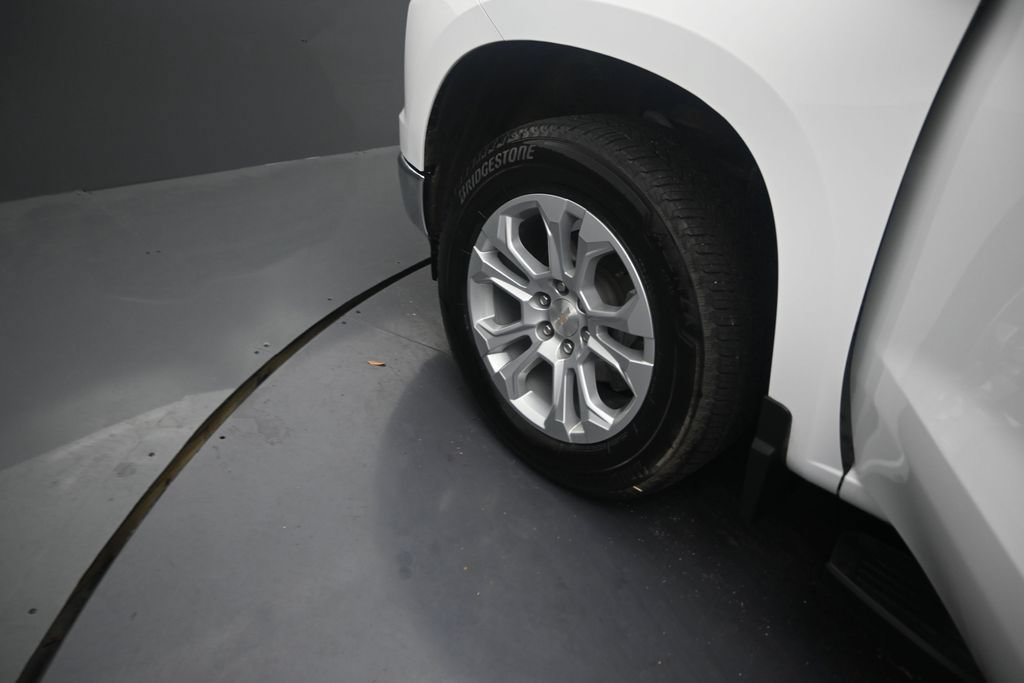 Used 2025 Chevrolet Silverado 1500 LTZ RWD image 14