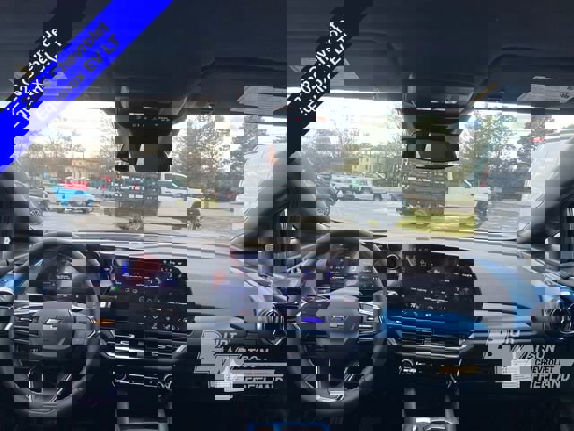 New 2026 Chevrolet Equinox EV LT image 16