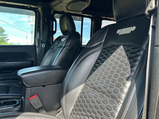 Used 2019 Jeep Wrangler Unlimited Rubicon w/ Dual Top Group image 40