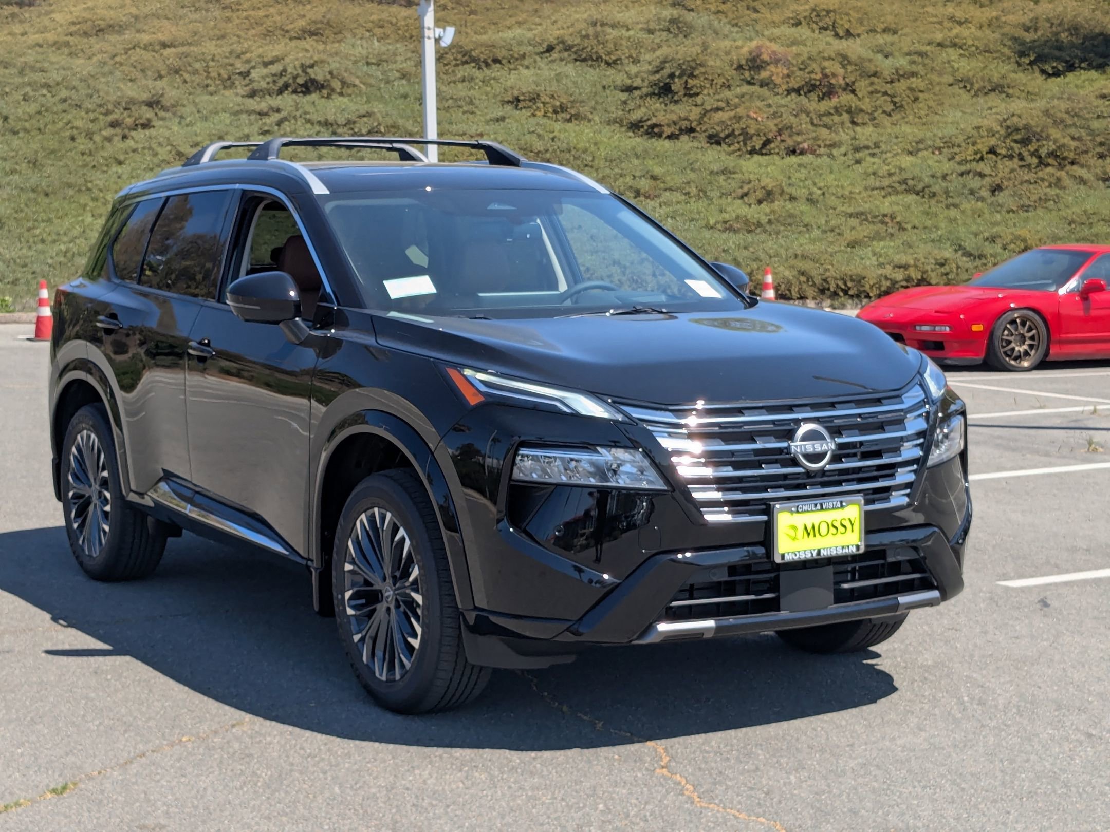 New 2026 Nissan Rogue Platinum image 3