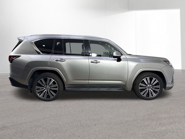 Used 2024 Lexus LX 600 4WD w/ Luxury Package image 40