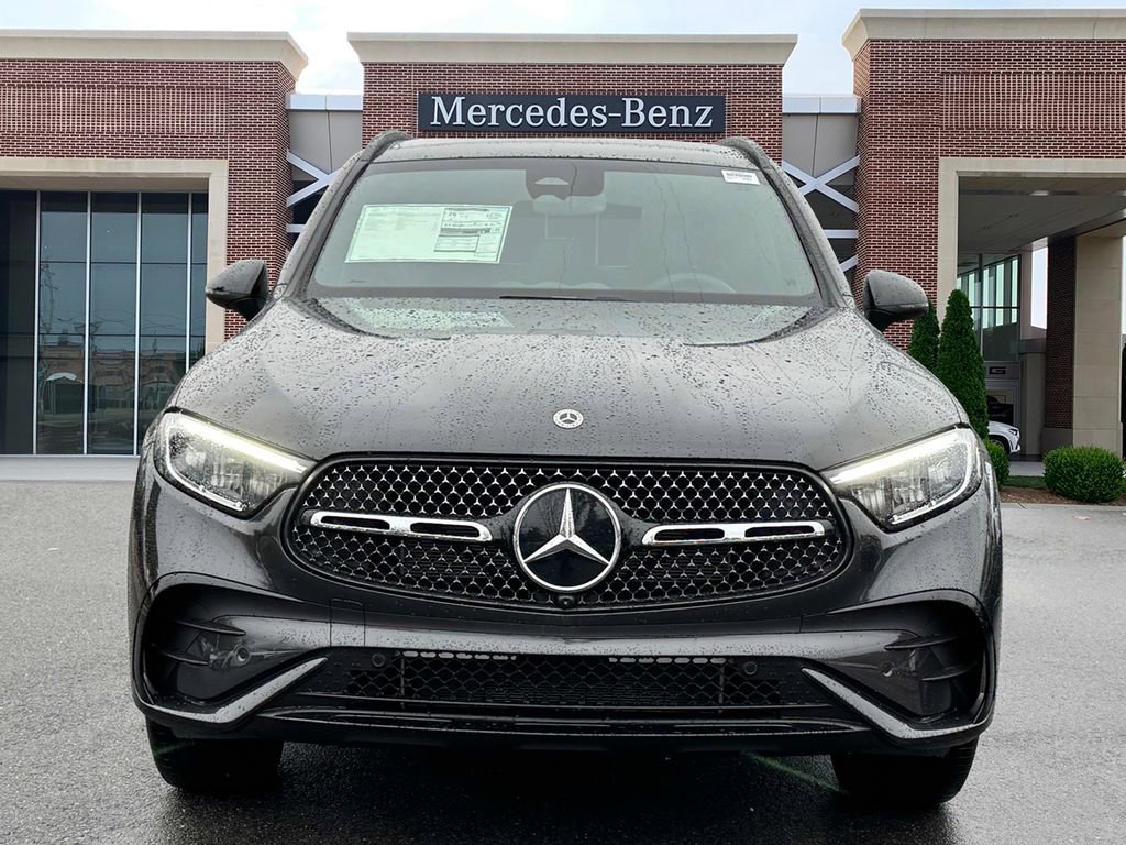 Certified 2025 Mercedes-Benz GLC 300 4MATIC image 2