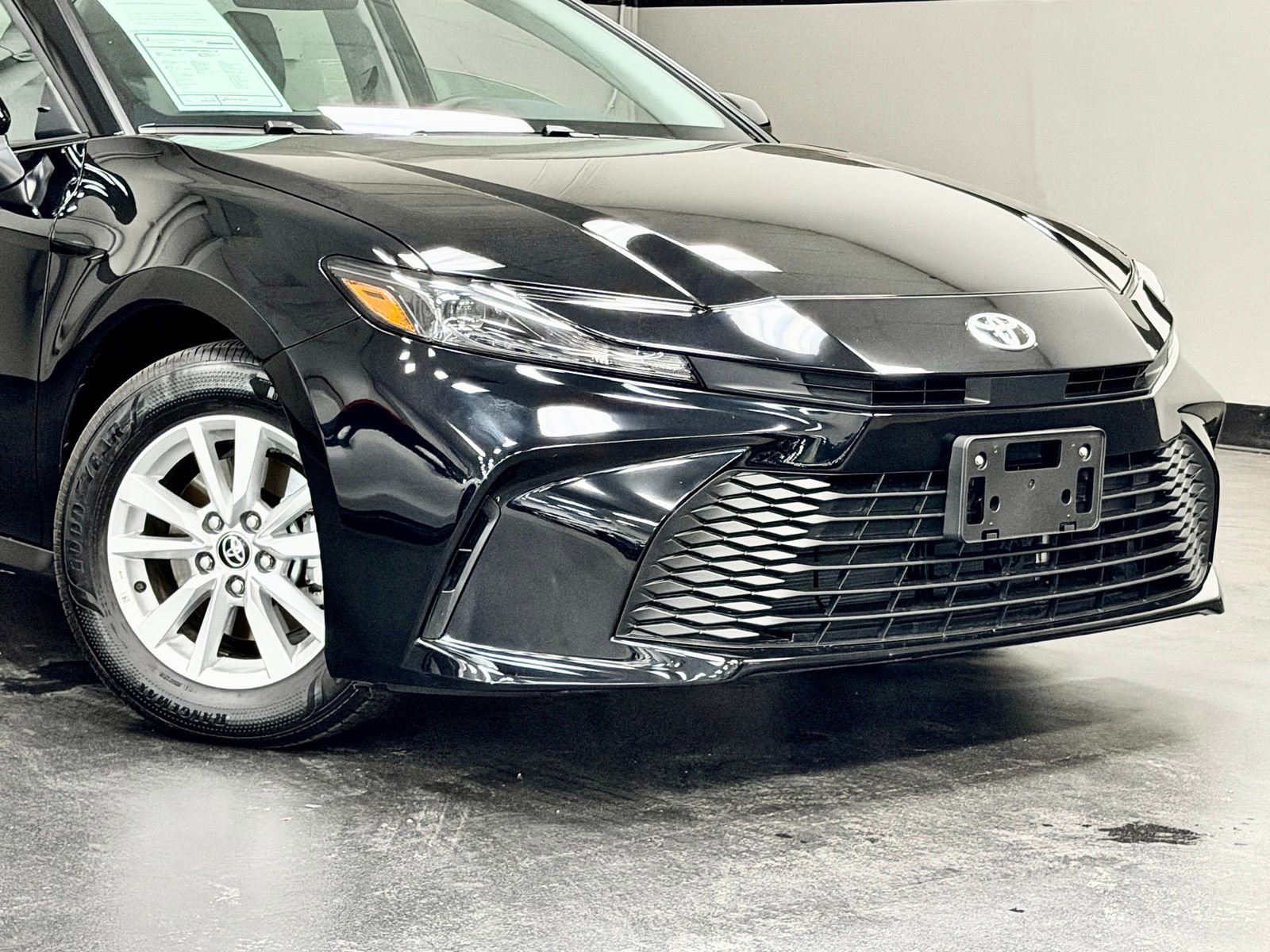 Used 2026 Toyota Camry LE image 3
