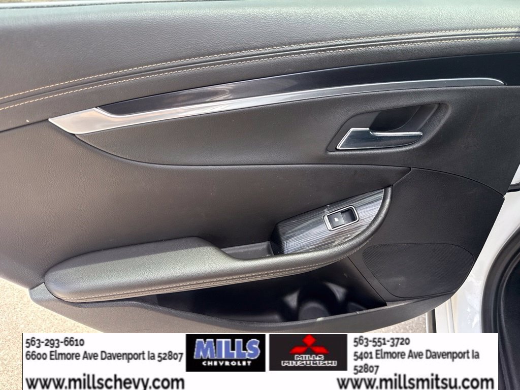 Used 2018 Chevrolet Impala LT w/ Sunroof and Spoiler Package FWD image 17