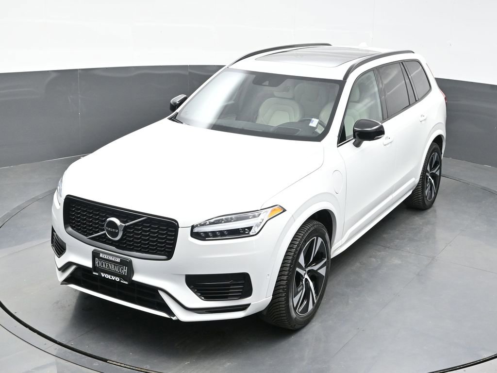 Used 2022 Volvo XC90 T8 R-Design image 26