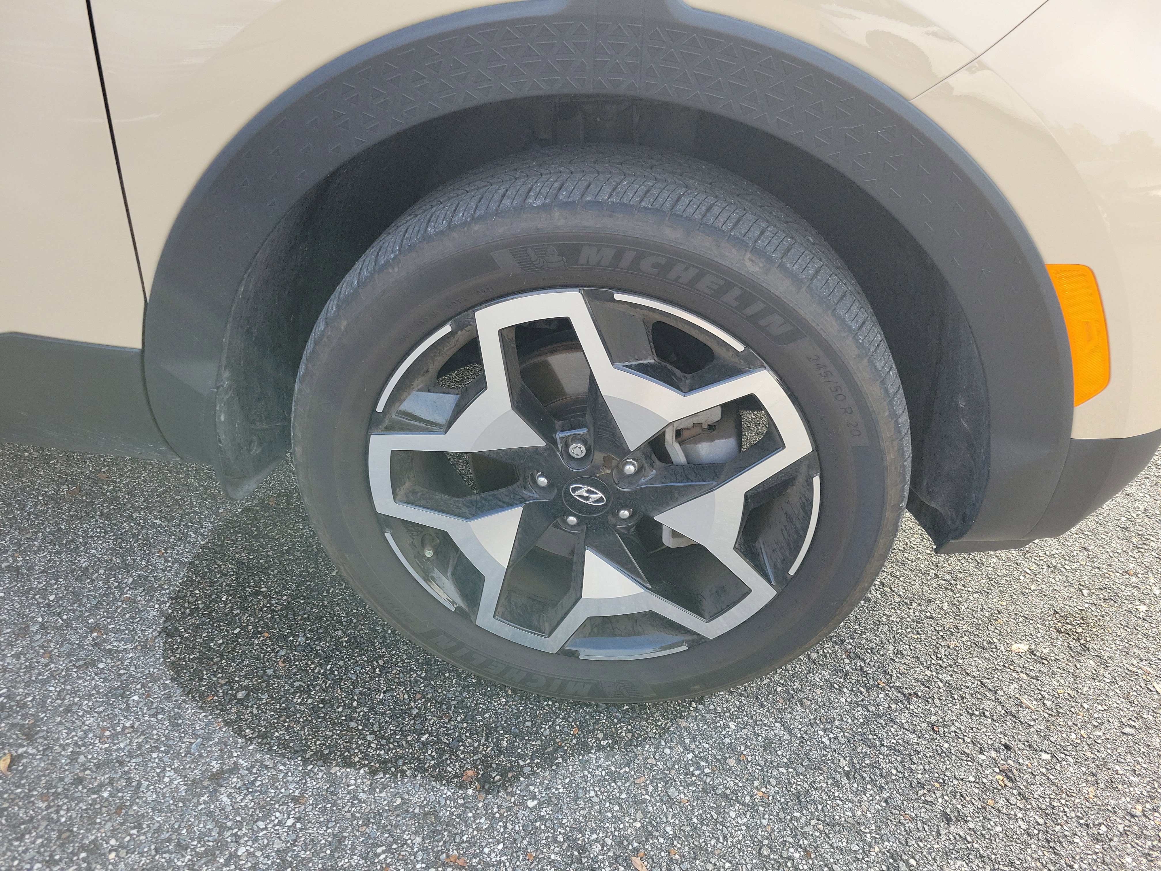 Used 2022 Hyundai Santa Cruz Limited w/ Cargo Package image 9