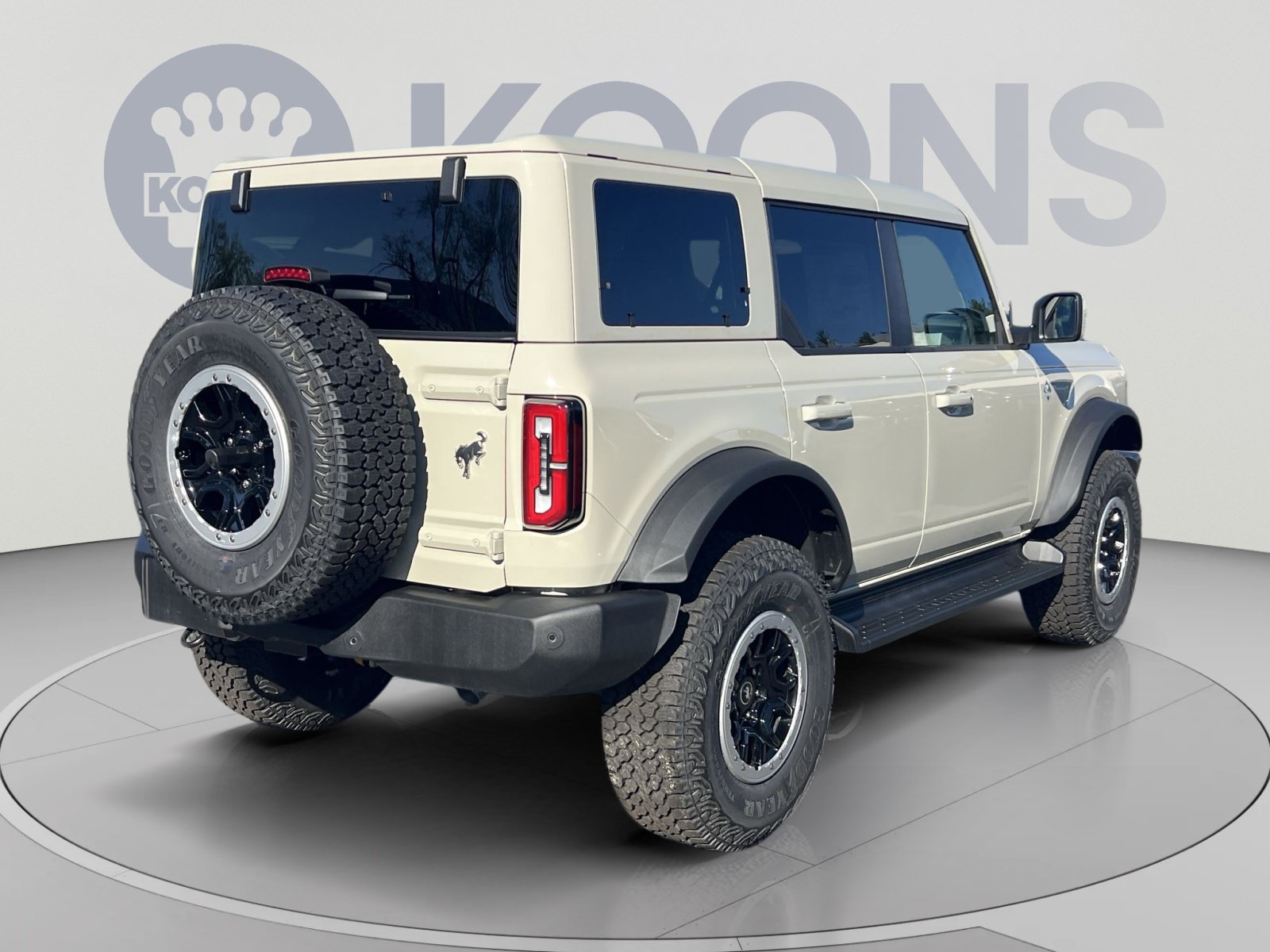 New 2025 Ford Bronco Outer Banks w/ Sasquatch Package AWD/4WD image 11