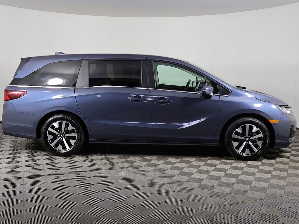 Used 2025 Honda Odyssey EX-L image 17