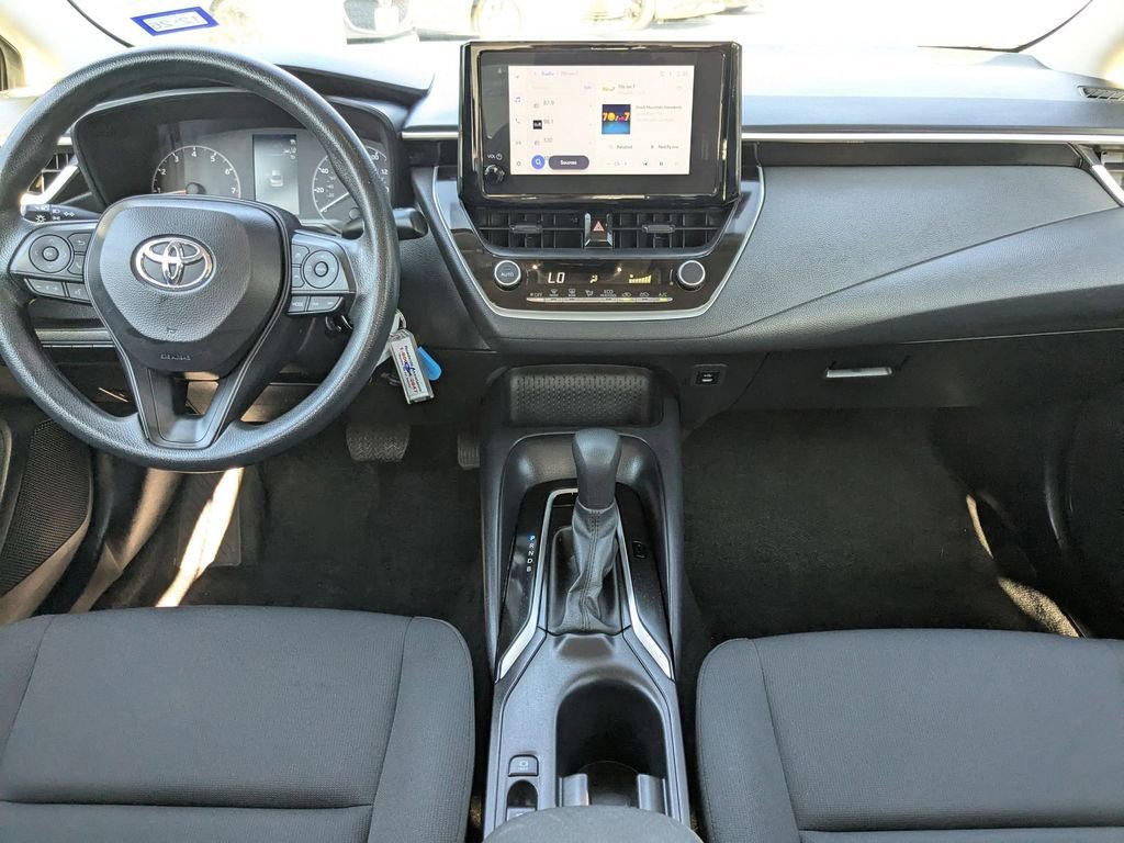 Used 2025 Toyota Corolla LE image 15