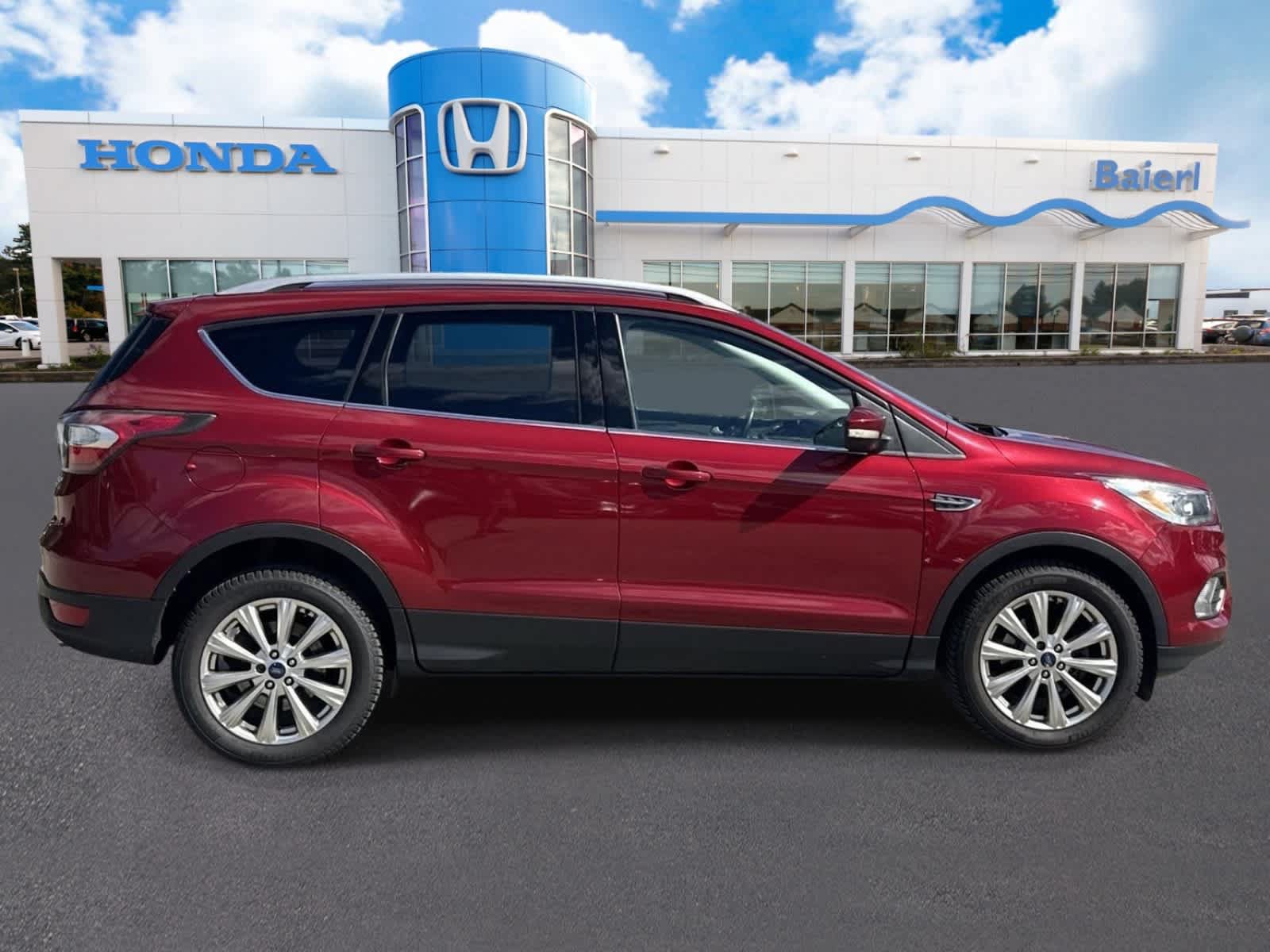 Used 2017 Ford Escape Titanium FWD image 6