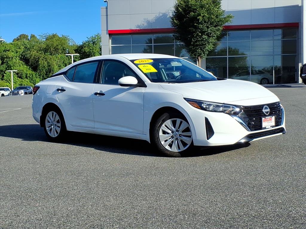 Used 2025 Nissan Sentra S FWD image 2