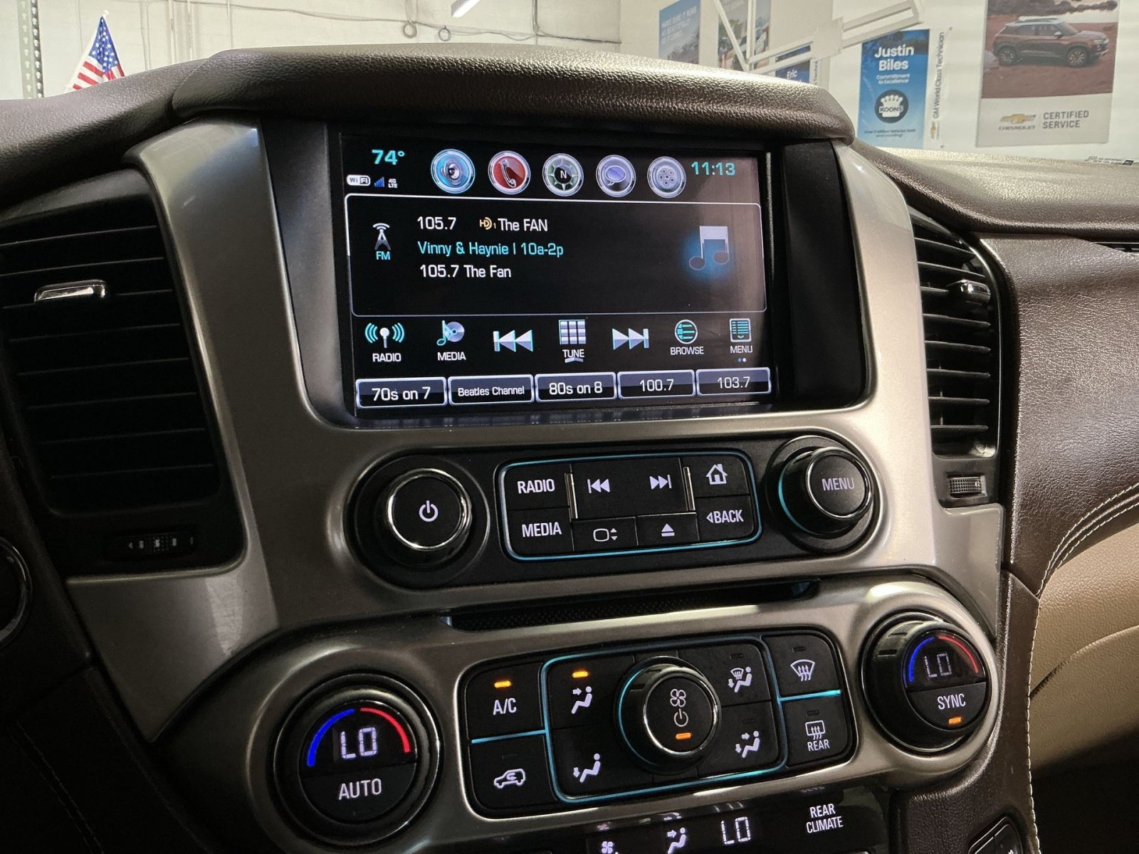 Used 2017 Chevrolet Suburban Premier AWD/4WD image 19