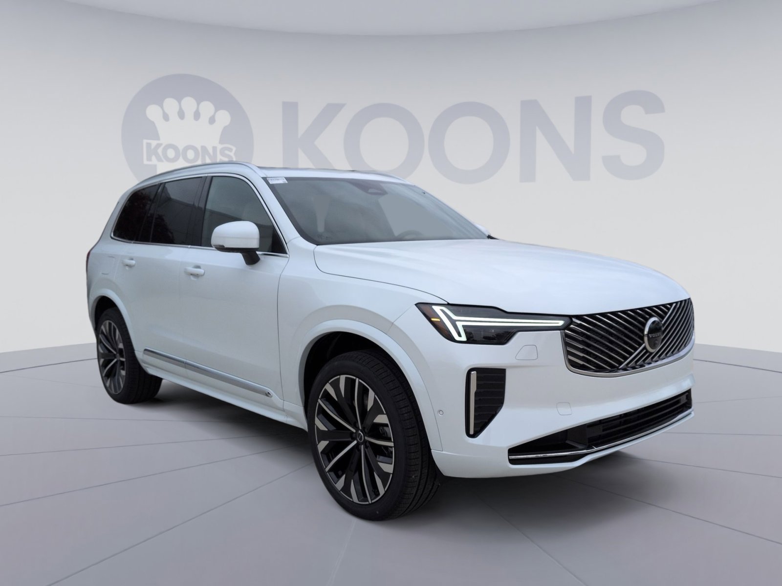 New 2026 Volvo XC90 T8 Plus w/ Protection Package Premier image 10