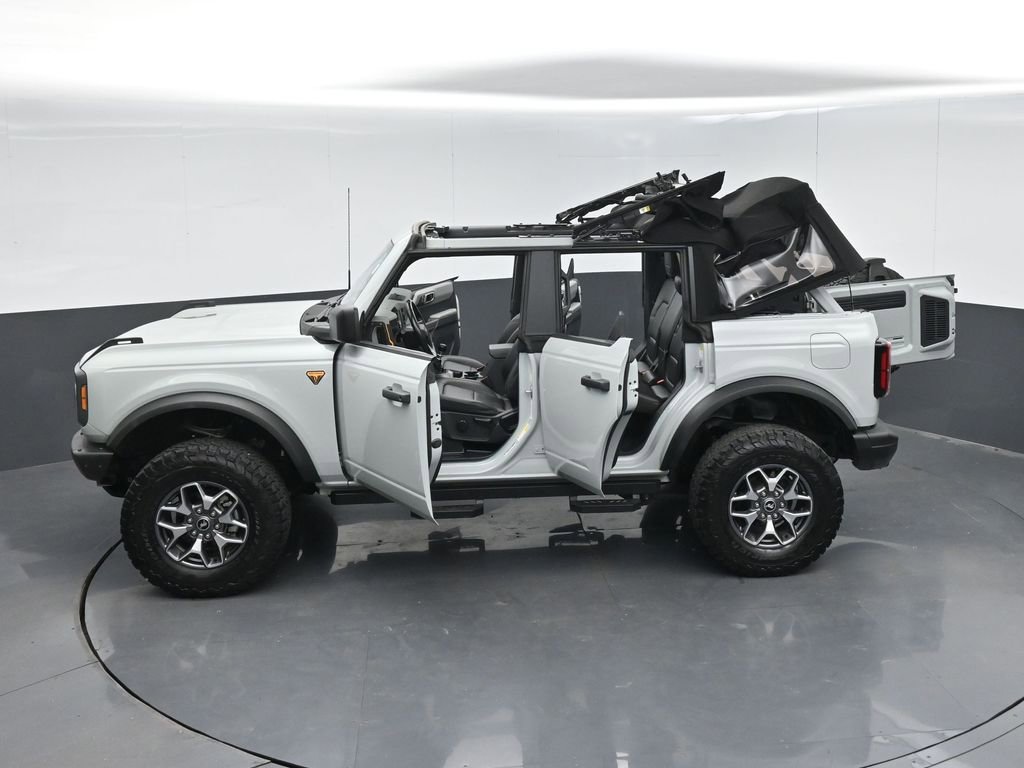 Used 2021 Ford Bronco Badlands image 58