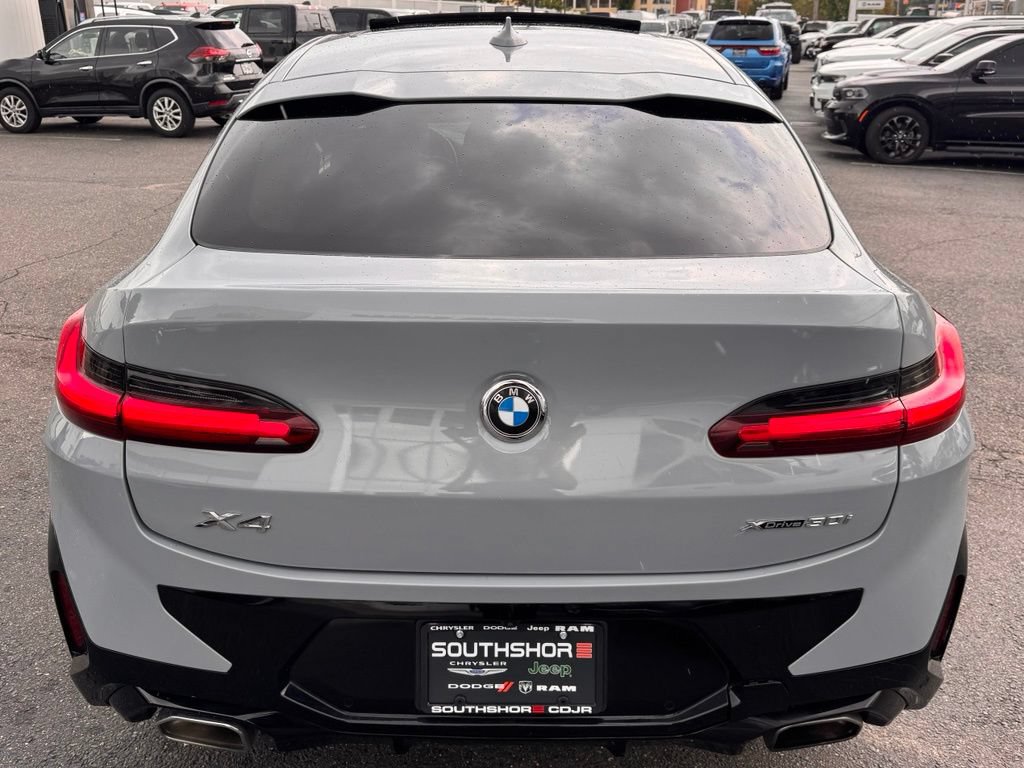Used 2024 BMW X4 xDrive30i w/ Premium Package AWD/4WD image 7