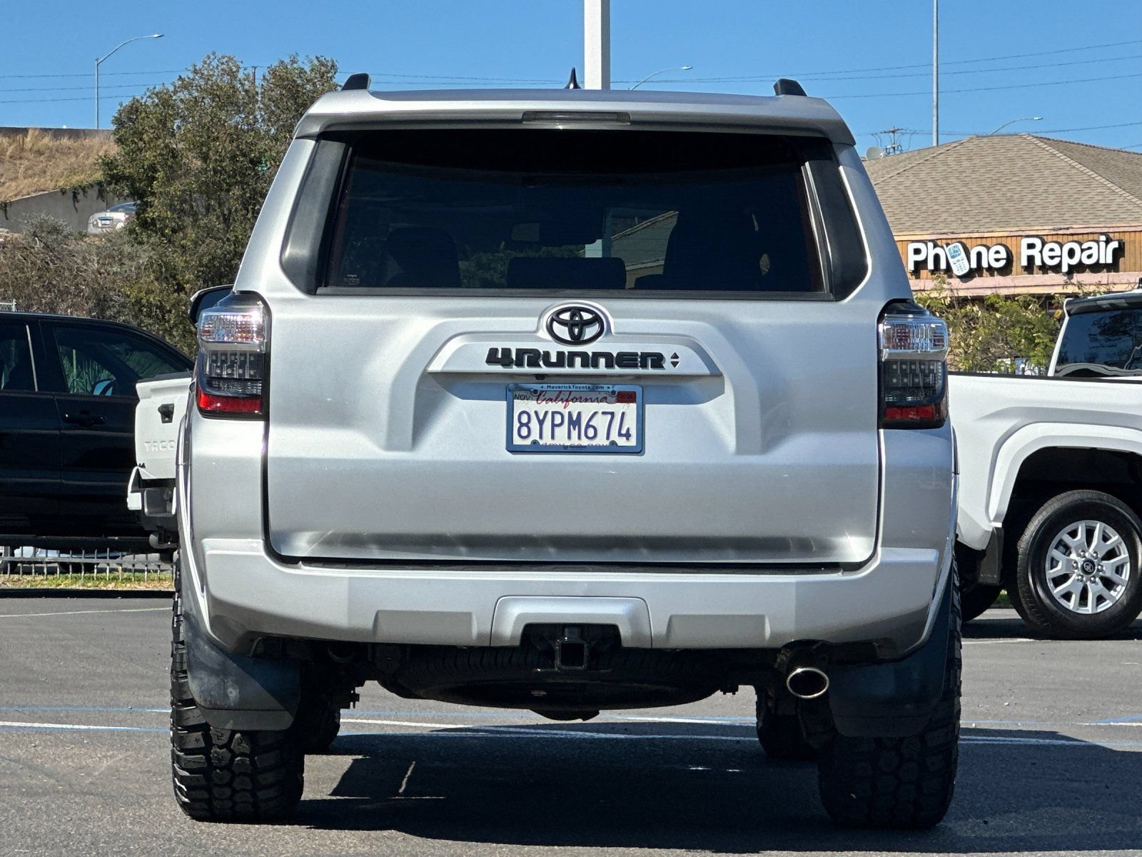 Used 2022 Toyota 4Runner SR5 Premium w/ Moonroof Package RWD image 4