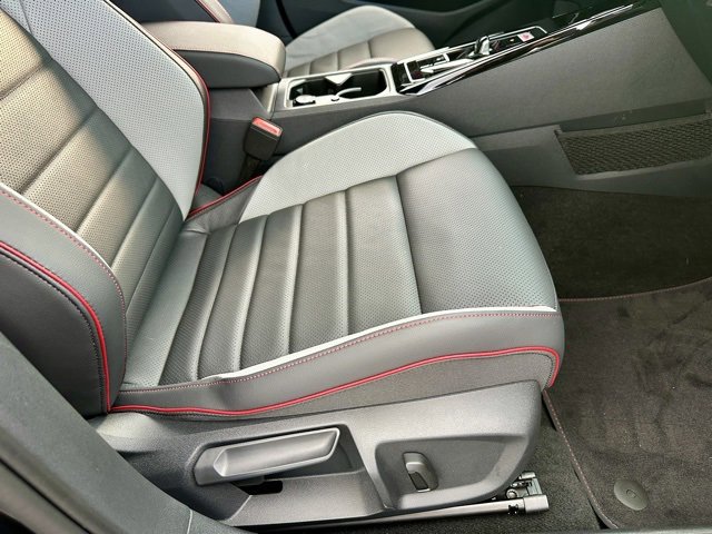 Certified 2025 Volkswagen GTI Autobahn image 25