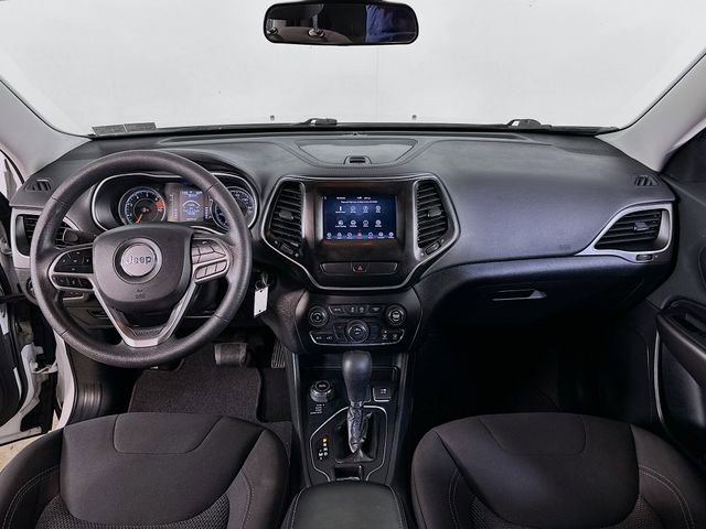 Used 2019 Jeep Cherokee Latitude w/ Popular Appearance Group AWD/4WD image 18