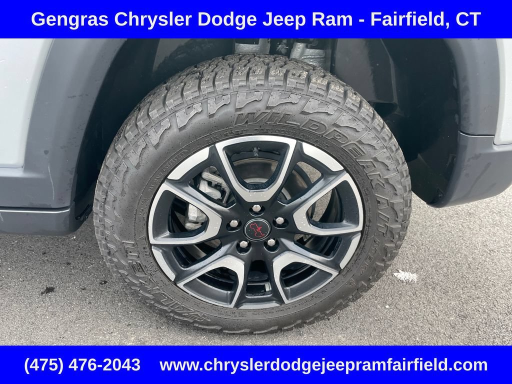 Certified 2025 Jeep Compass Trailhawk w/ Sun & Sound Group AWD/4WD image 12