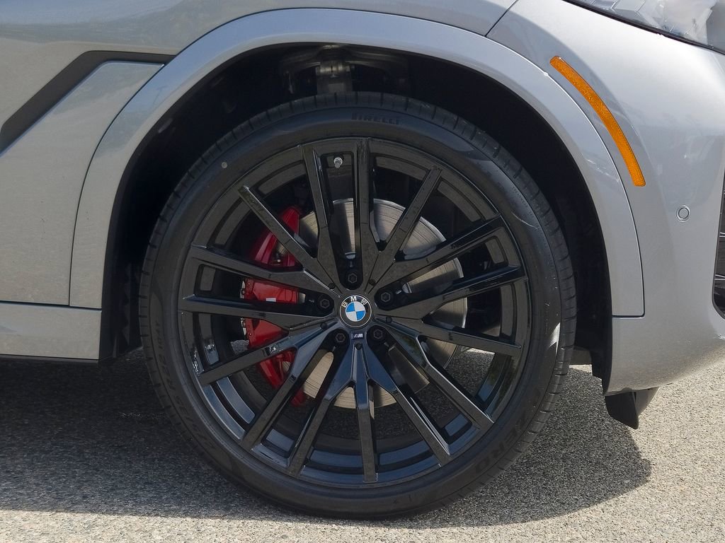 New 2026 BMW X6 xDrive40i w/ Premium Package image 6