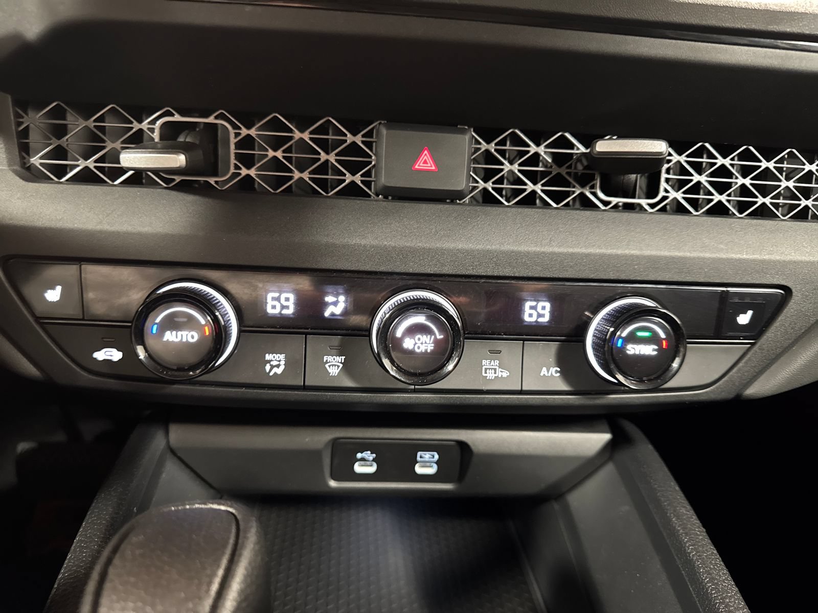 Certified 2023 Honda Accord EX image 17