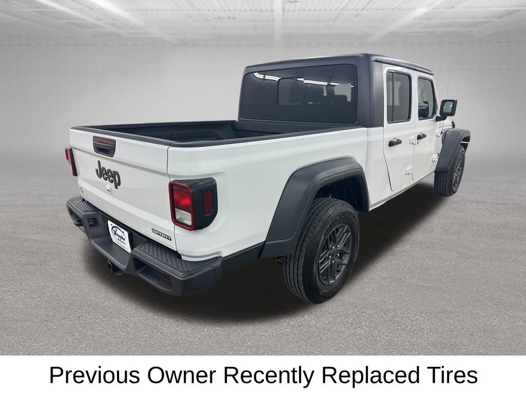 Used 2020 Jeep Gladiator Sport w/ Quick Order Package 24S AWD/4WD image 13