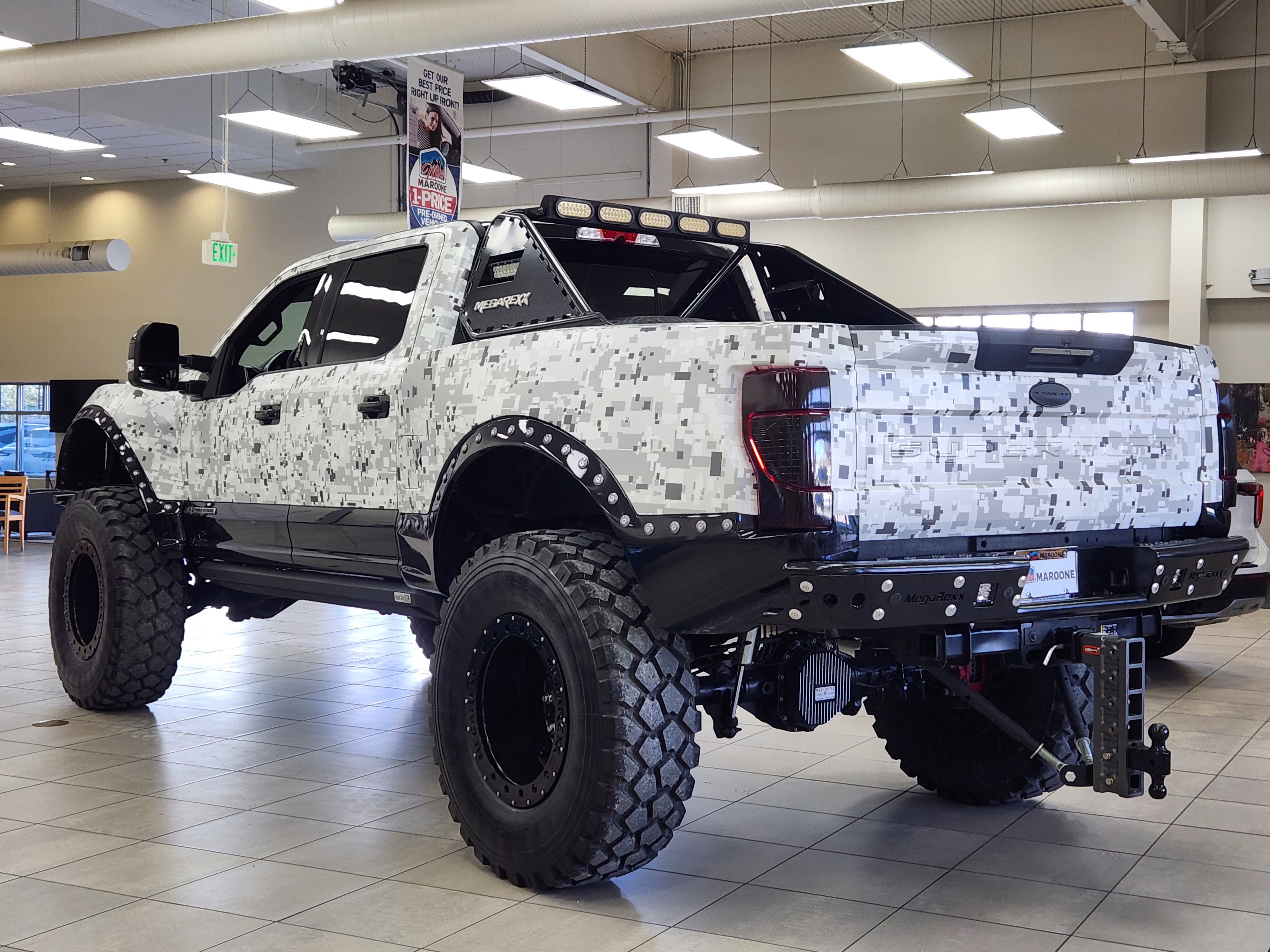 Used 2022 Ford F250 Lariat w/ Lariat Ultimate Package image 5