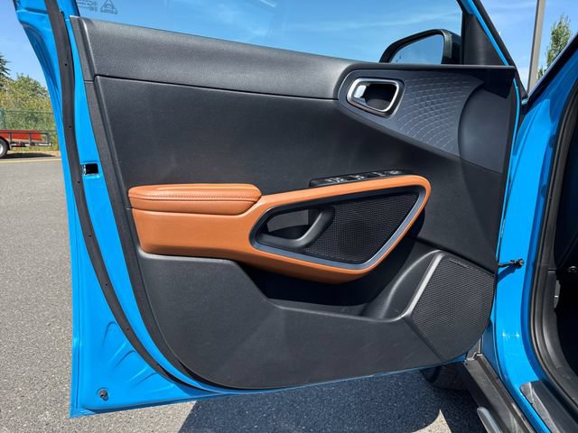 Used 2025 Kia Soul EX FWD image 18