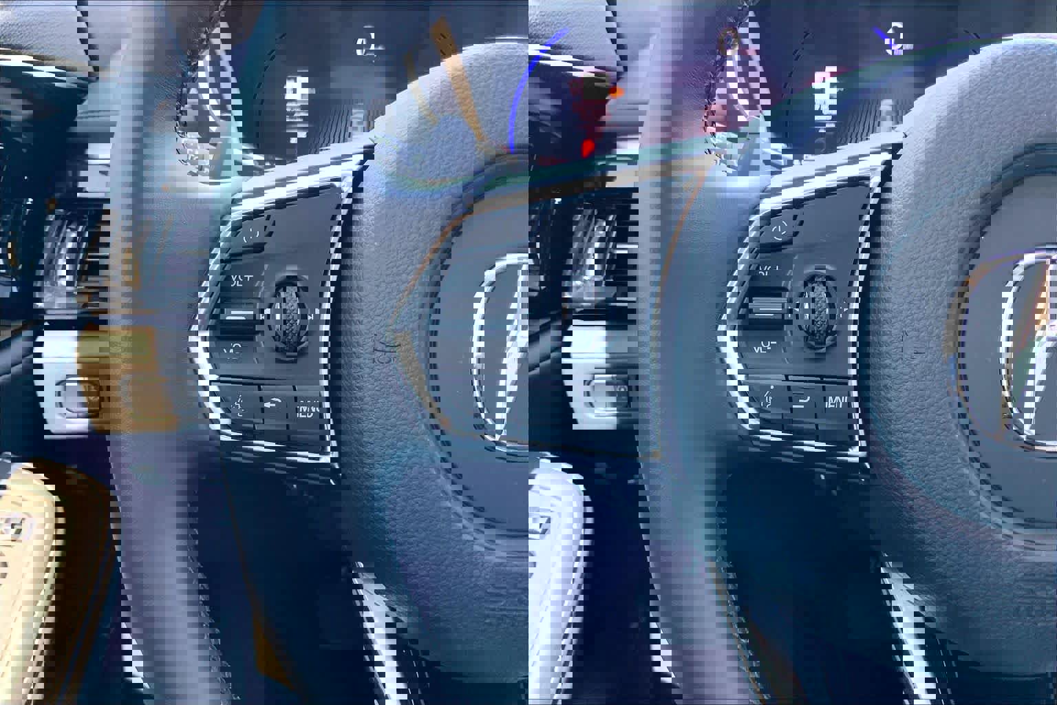 Certified 2026 Acura MDX FWD w/ Technology Package image 23