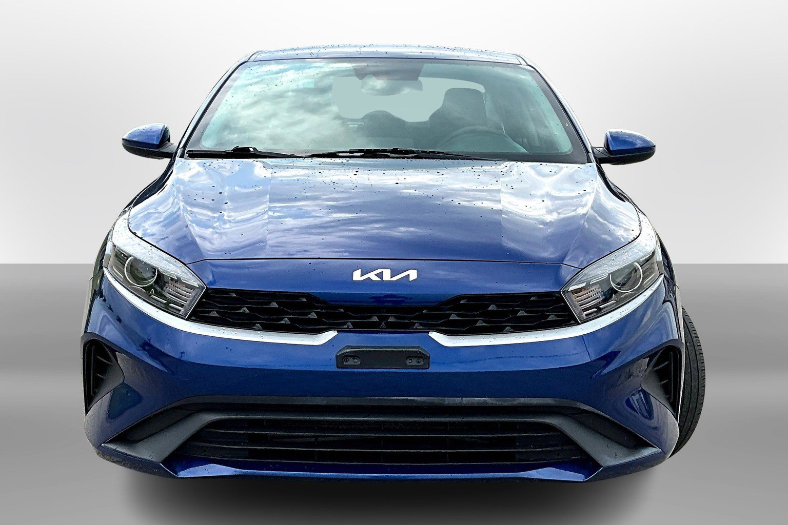Used 2023 Kia Forte LXS image 3