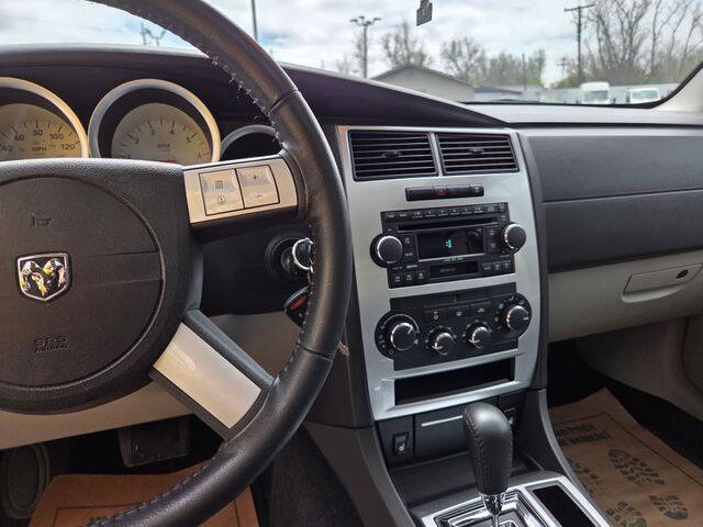 Used 2006 Dodge Charger R/T w/ Road/Track Performance Group RWD image 17