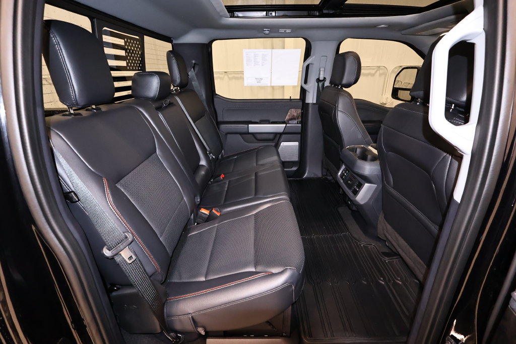 Certified 2024 Ford F350 Lariat w/ Lariat Ultimate Package AWD/4WD image 19