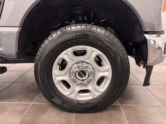Used 2025 Ford F250 XLT AWD/4WD image 38