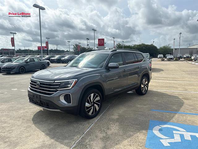 Used 2025 Volkswagen Atlas SE FWD image 3