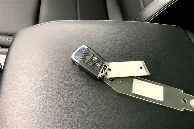 Certified 2023 Volkswagen Atlas SEL image 11