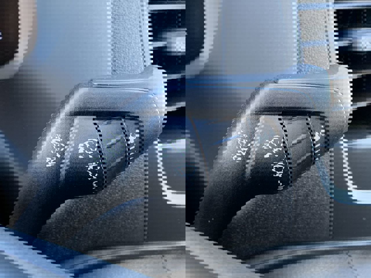 New 2026 Ford Transit 250 148 Medium Roof image 30