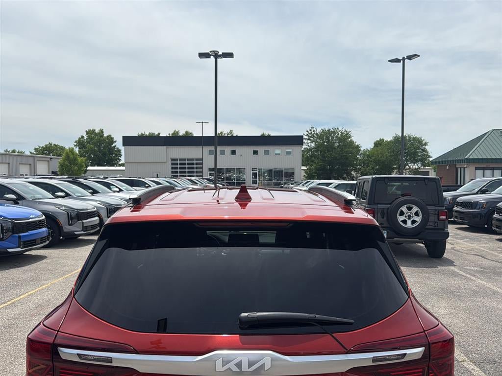 Used 2023 Kia Seltos S AWD/4WD image 9
