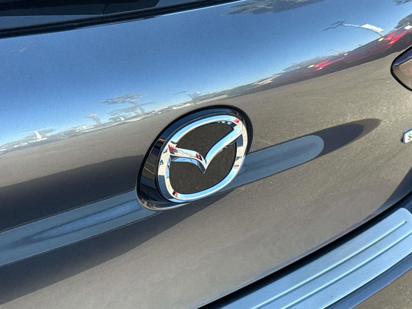 Certified 2025 MAZDA MAZDA3 s Sport image 6