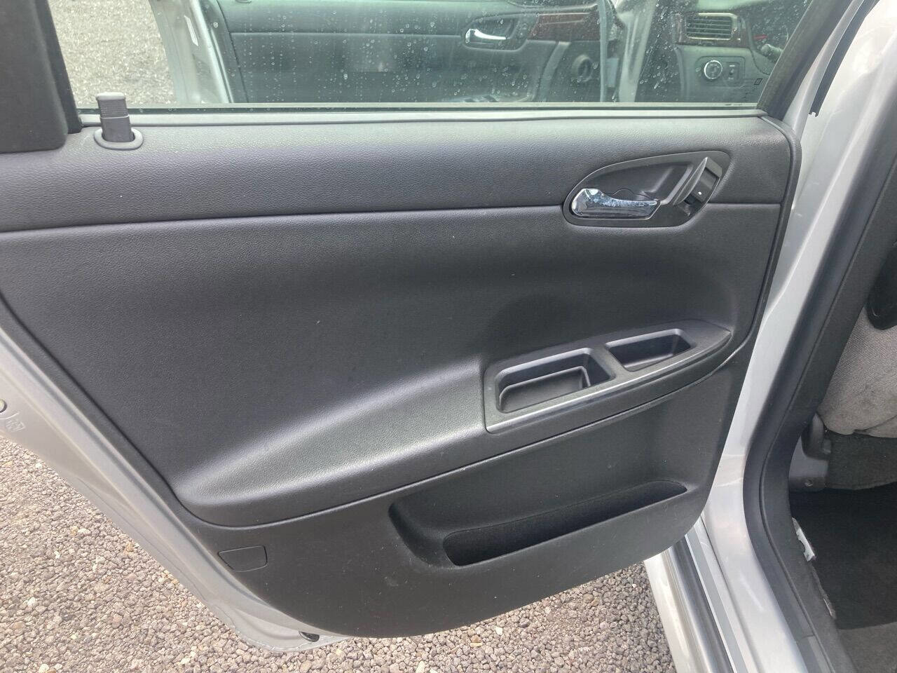 Used 2014 Chevrolet Impala LT w/ LT Sunroof Package image 12