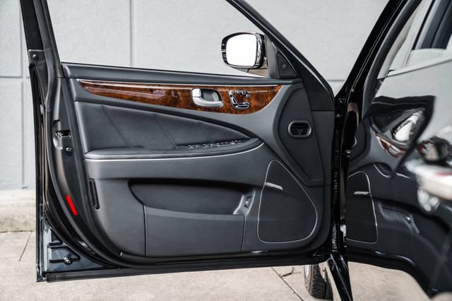 Used 2012 Hyundai Equus Signature RWD image 58