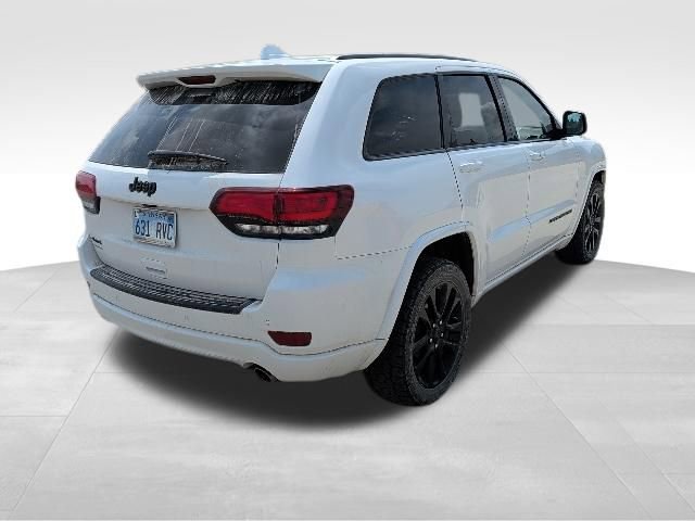 Used 2019 Jeep Grand Cherokee Altitude AWD/4WD image 3