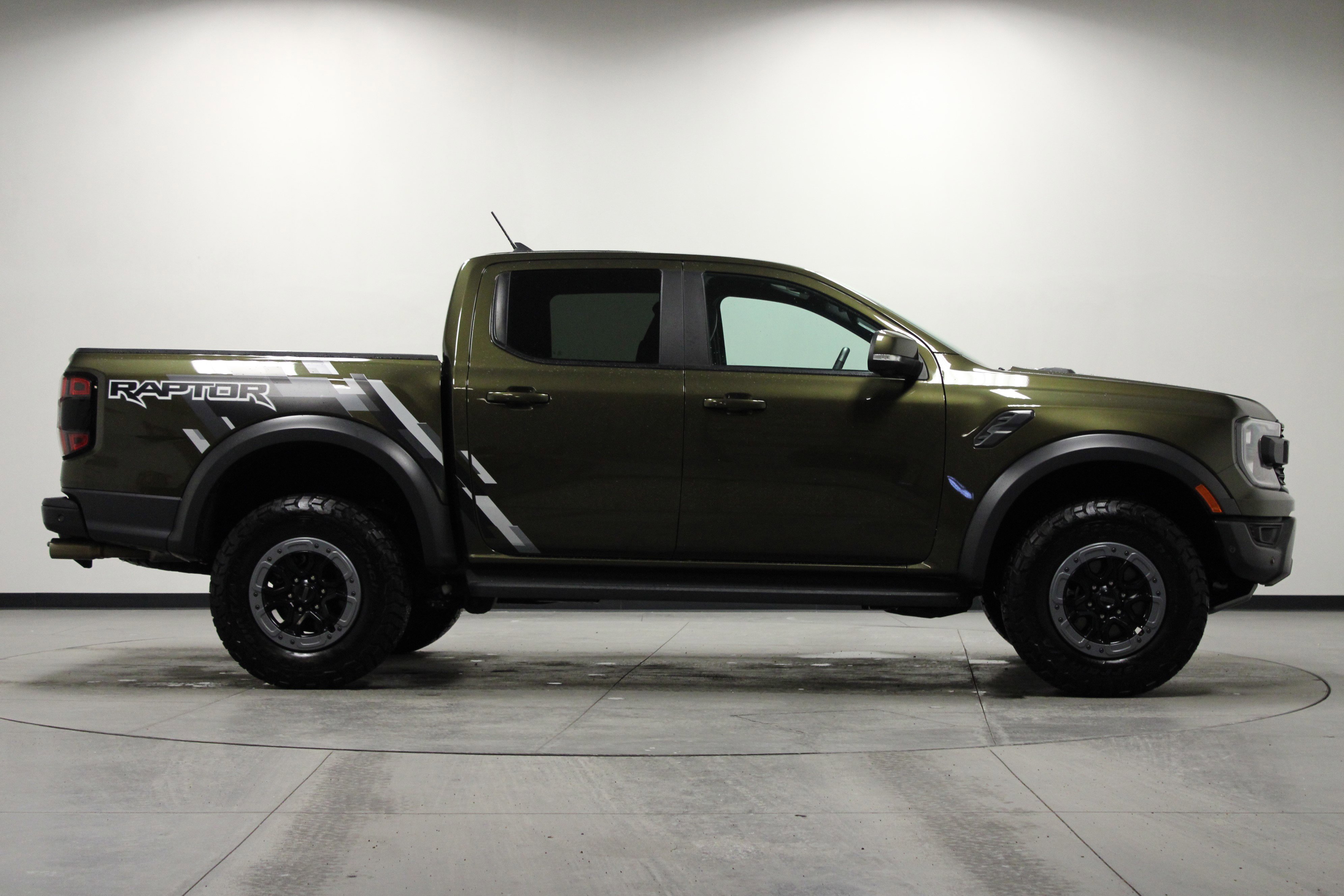 Used 2024 Ford Ranger Raptor image 3