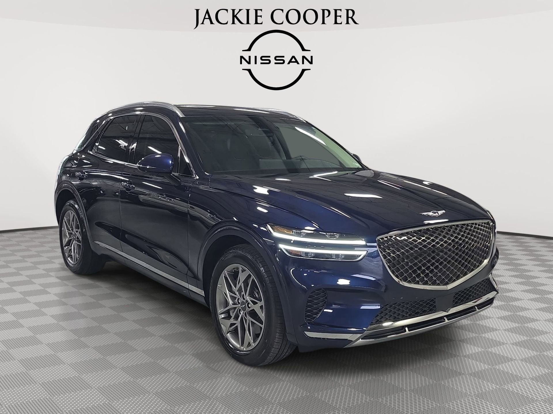 Used 2025 Genesis GV70 2.5T w/ Select Package image 3