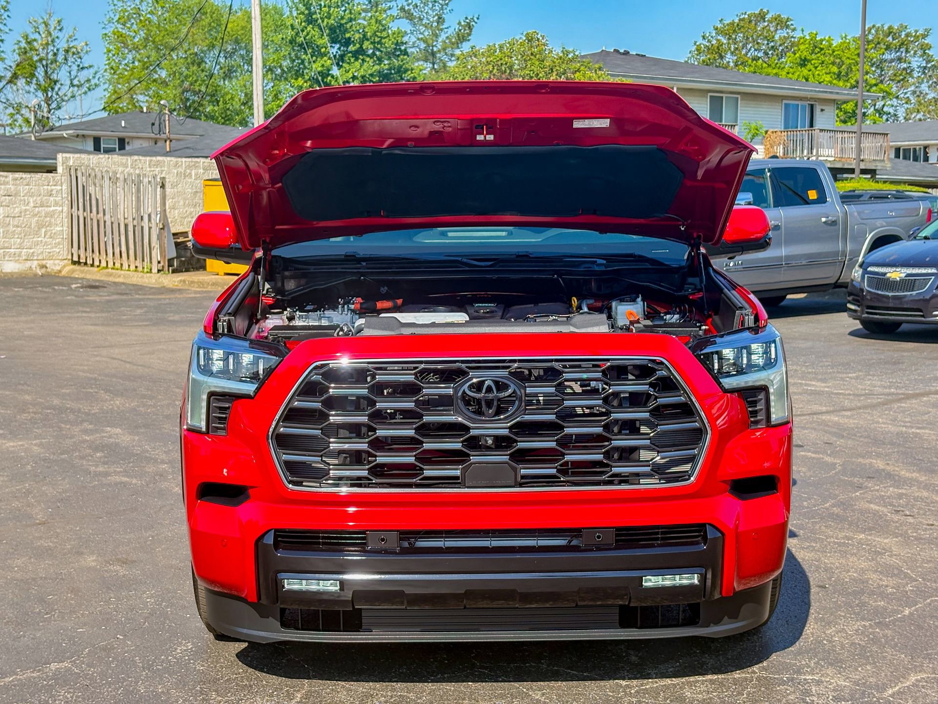 Used 2025 Toyota Sequoia Platinum AWD/4WD image 42